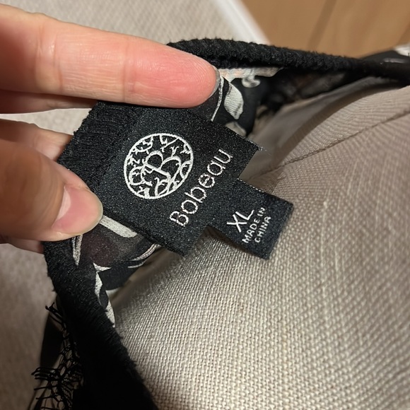 Long sleeve black floral top - Picture 3 of 4